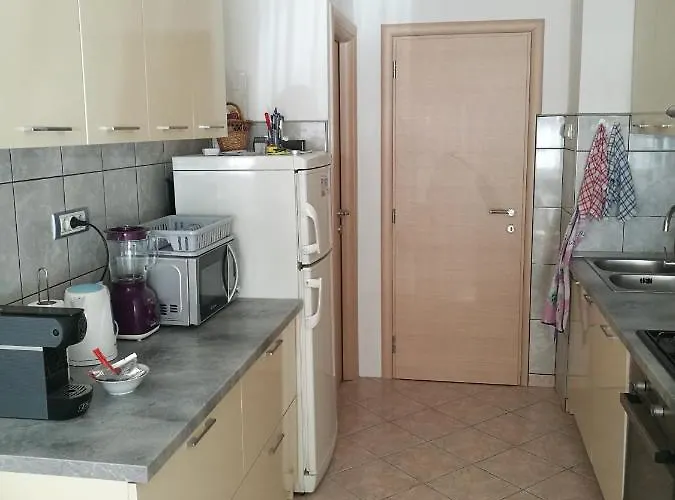 Pretty Big Double Bed With Balcony Alloggio in famiglia Spalato