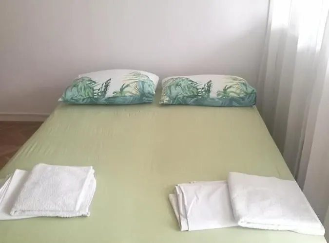 Alloggio in famiglia Pretty Big Double Bed With Balcony *