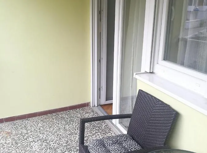 Pretty Big Double Bed With Balcony